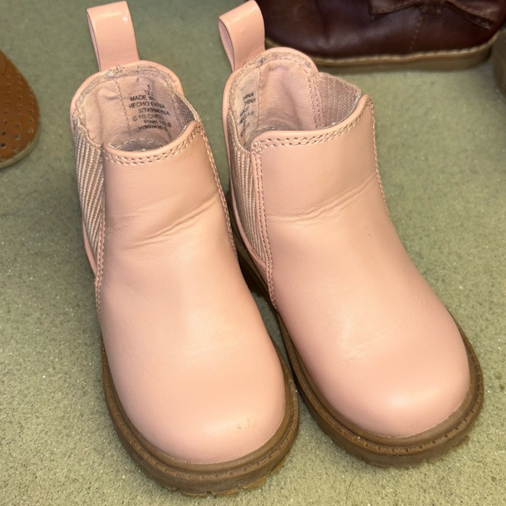 Pink combat boot